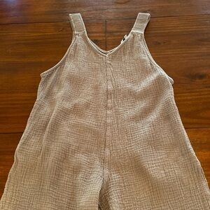 Lush jumpsuit. So cute! Size small. No rips, stains or flaws.